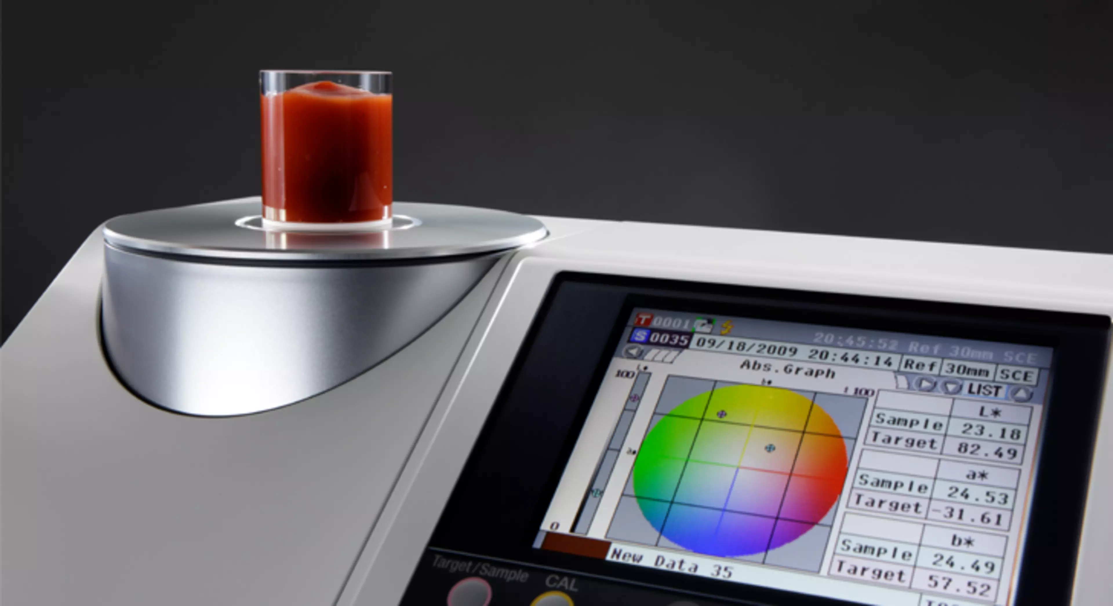 Red Sauce measured in reflectance with the large display screen showing data