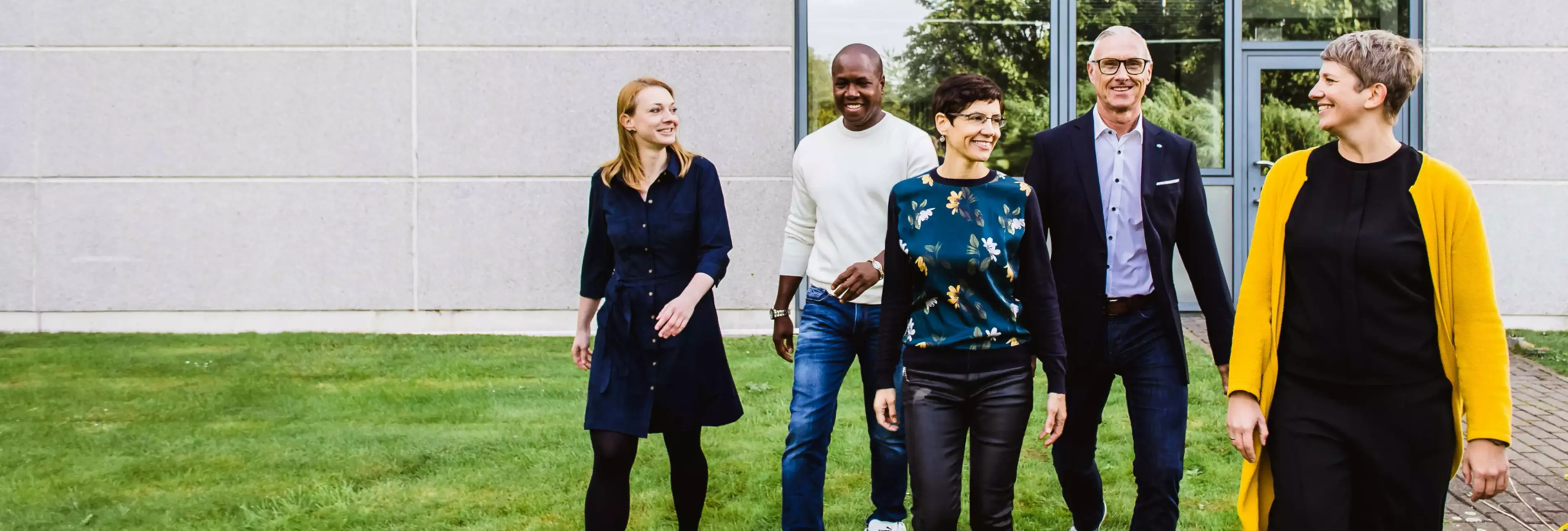 People AdvisorHeroSlider