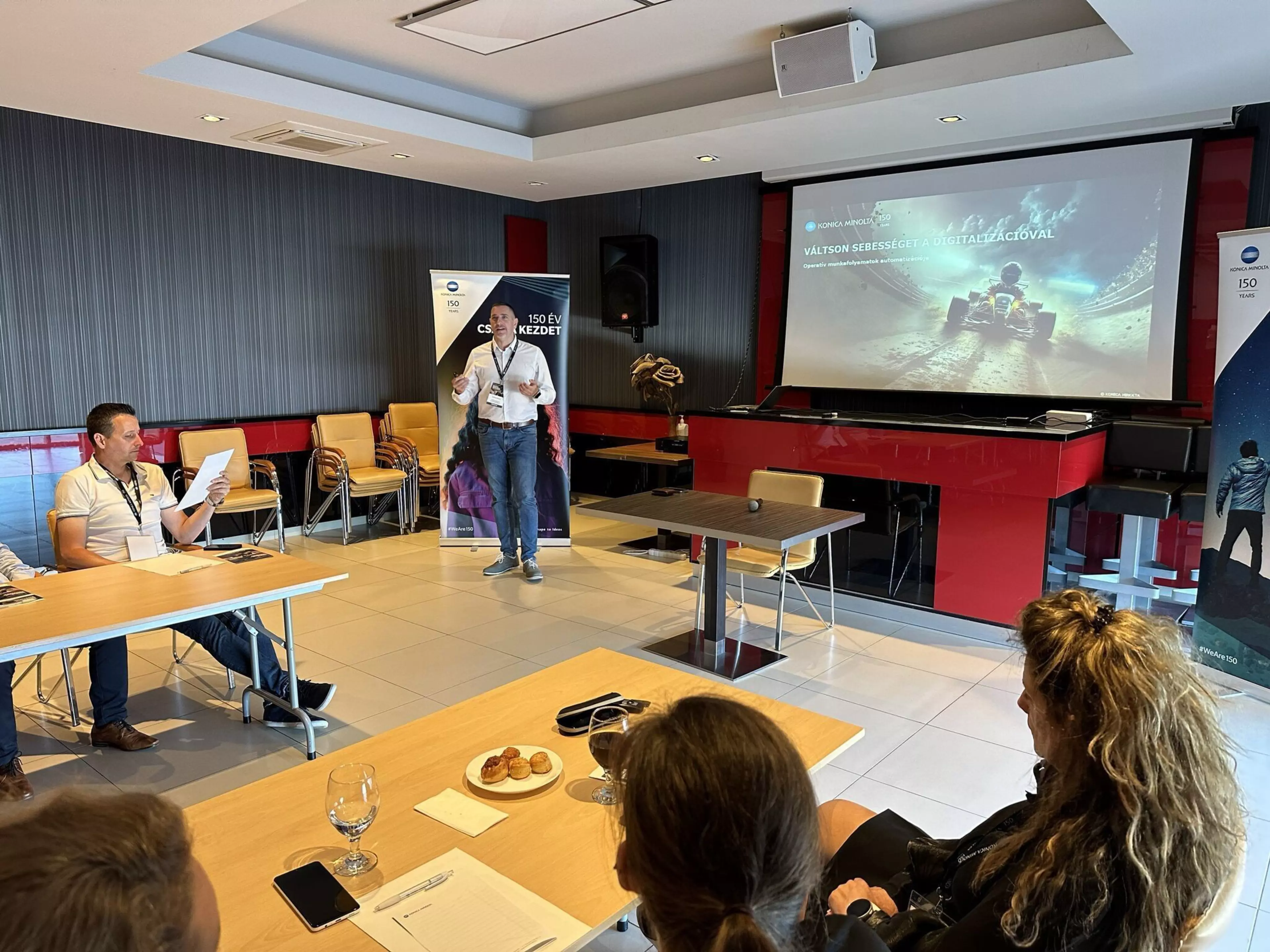 DIGITÁLIS MUNKAHELYI MEGOLDÁSOK | ROADSHOW | ÖSSZEFOGLALÓImgCarousel9