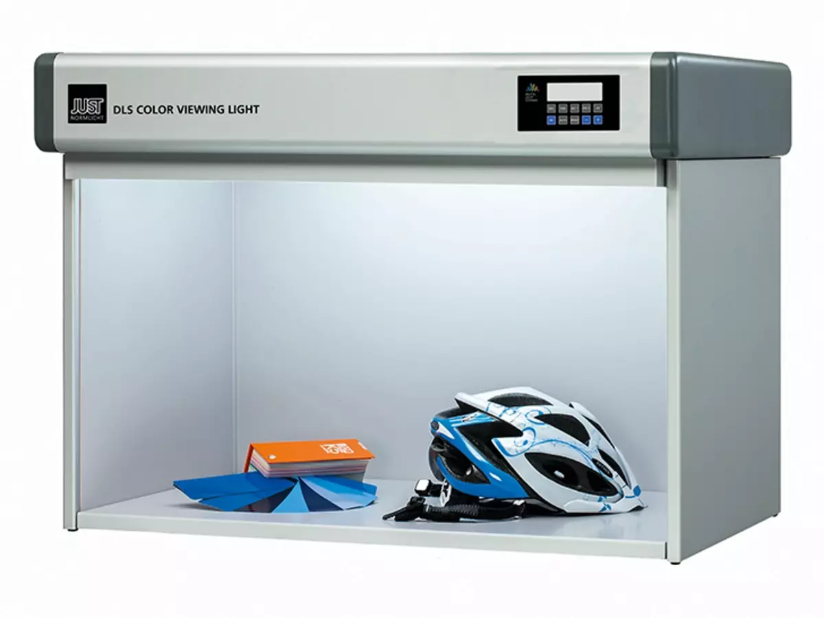 JUST Normlicht - LED v8 visual assessment cabinet | KONICA MINOLTA