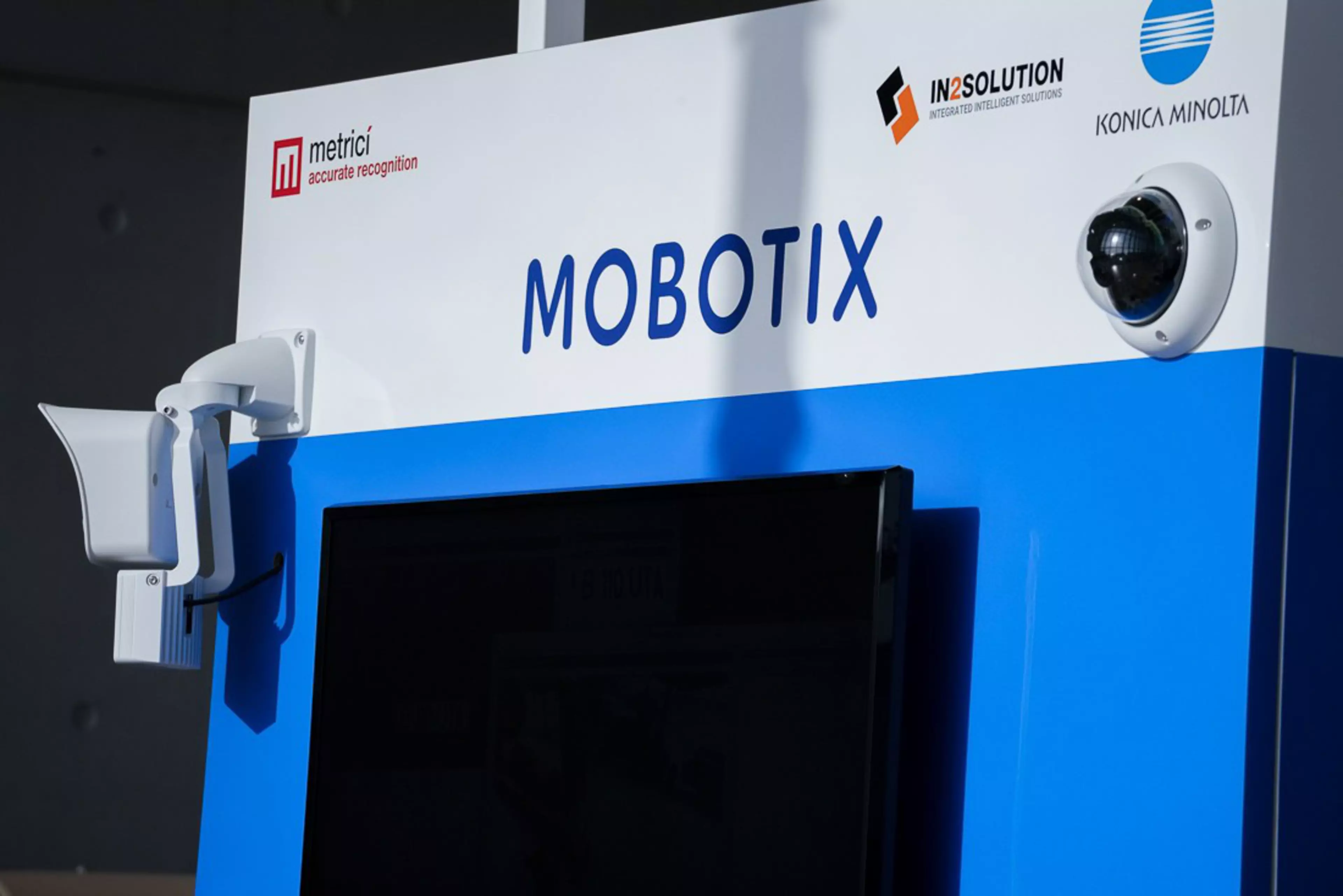 CardImageMOBOTIX