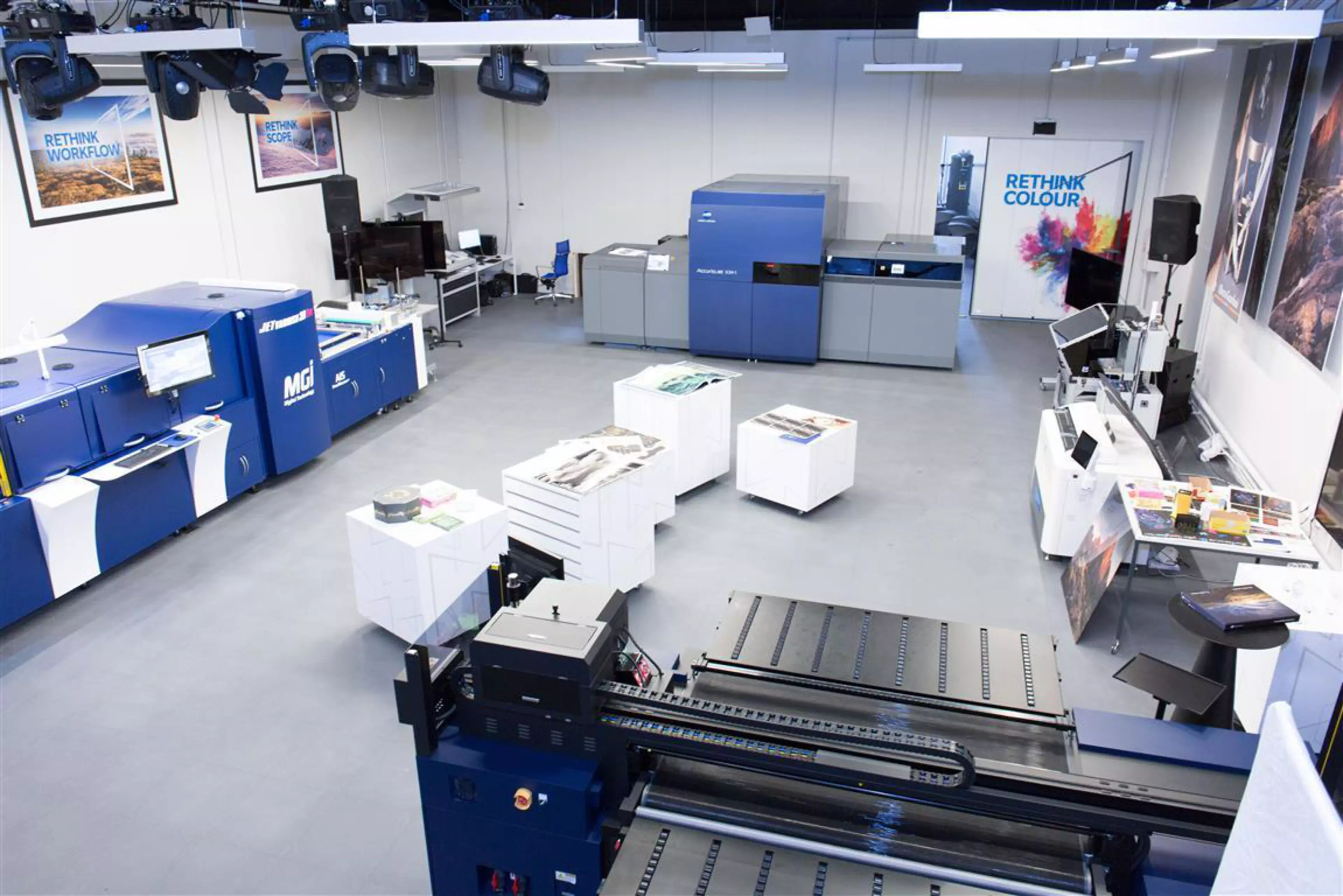 Konica Minolta otvorila európsky showroom priemyselnej tlače v BratislaveImgCarousel1