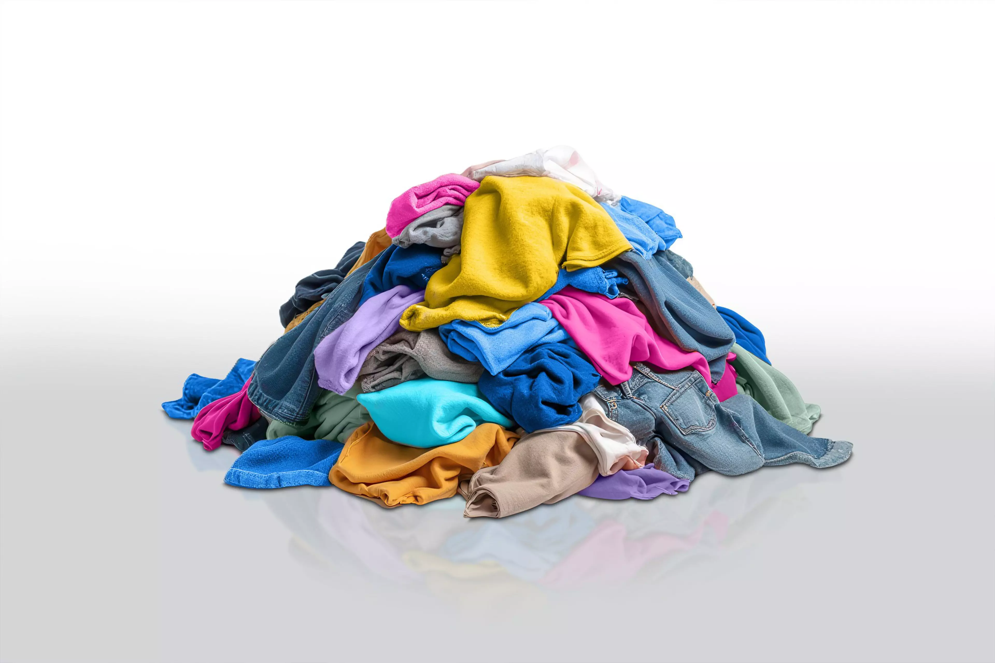 1795167739
extreme macro, faux, fibre, filler, hollowfiber, nonwoven, polyfill
Extreme macro of polyester stable fiber on blue background. Selective focus, shallow depth of field. Abstract dreamy background