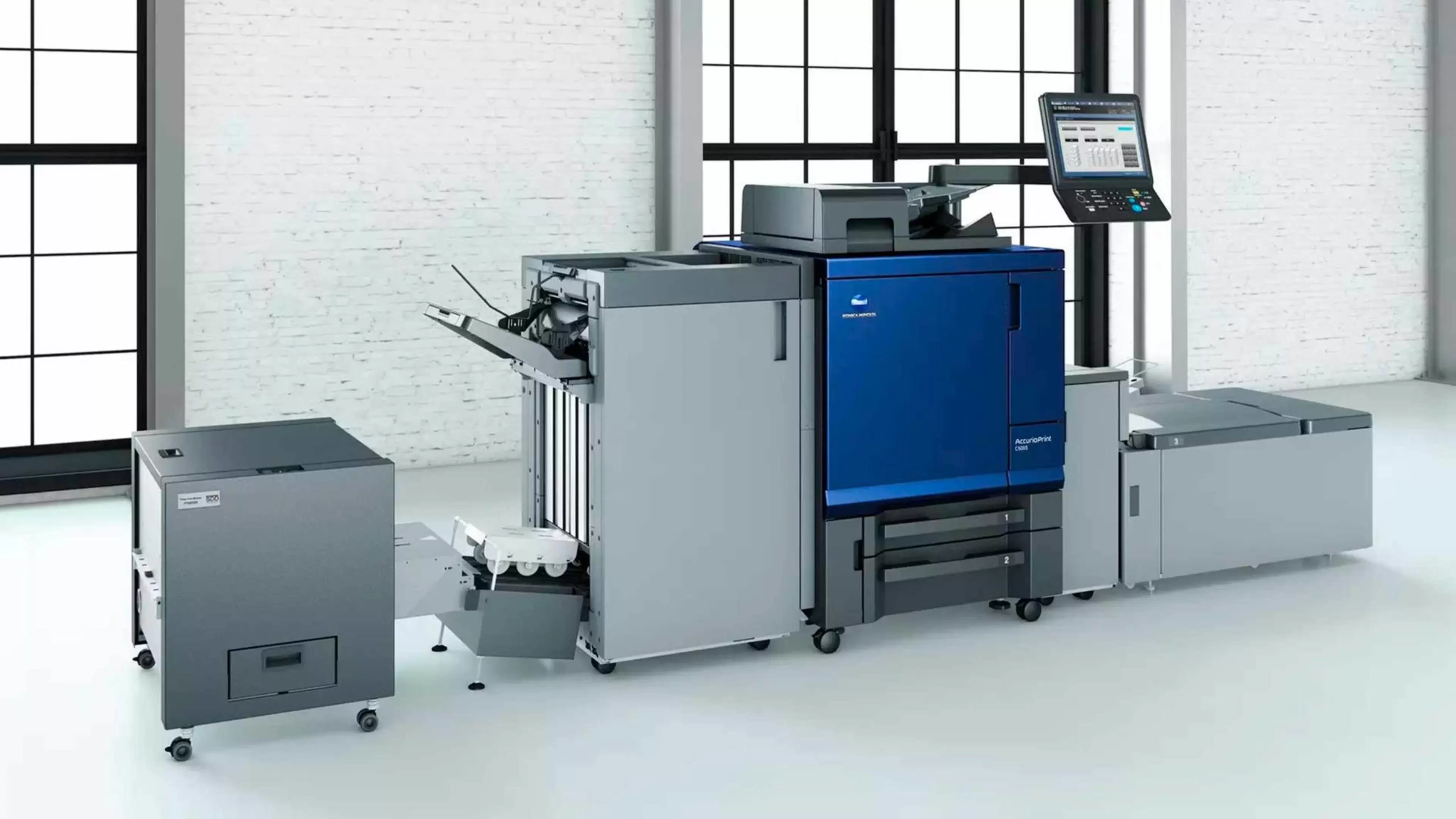 Konica Minolta AccurioPrint C5080 con el módulo de recorte SDD PTM-0205
