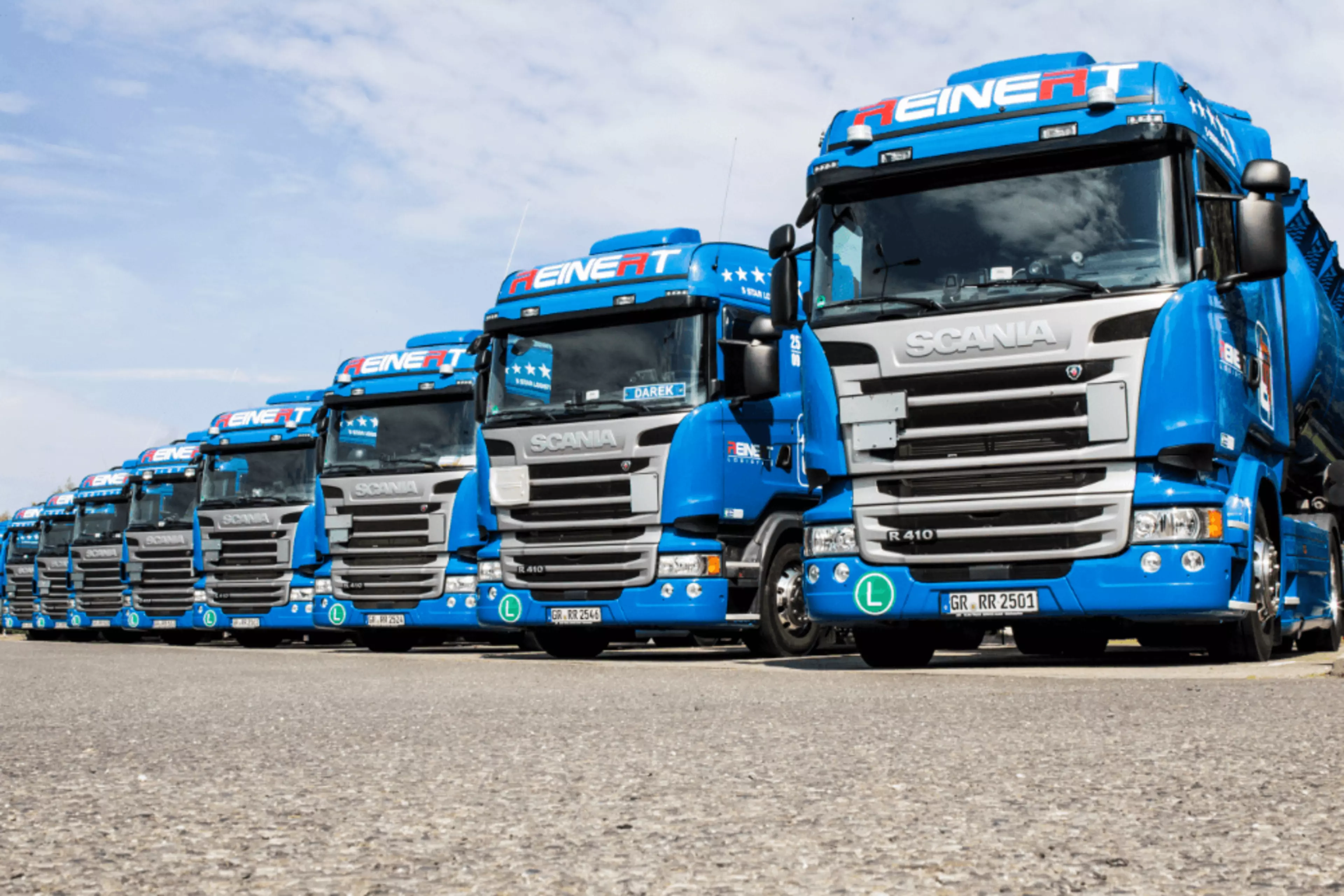 REINERT Logistics: Physical goods transport and digital document transmission