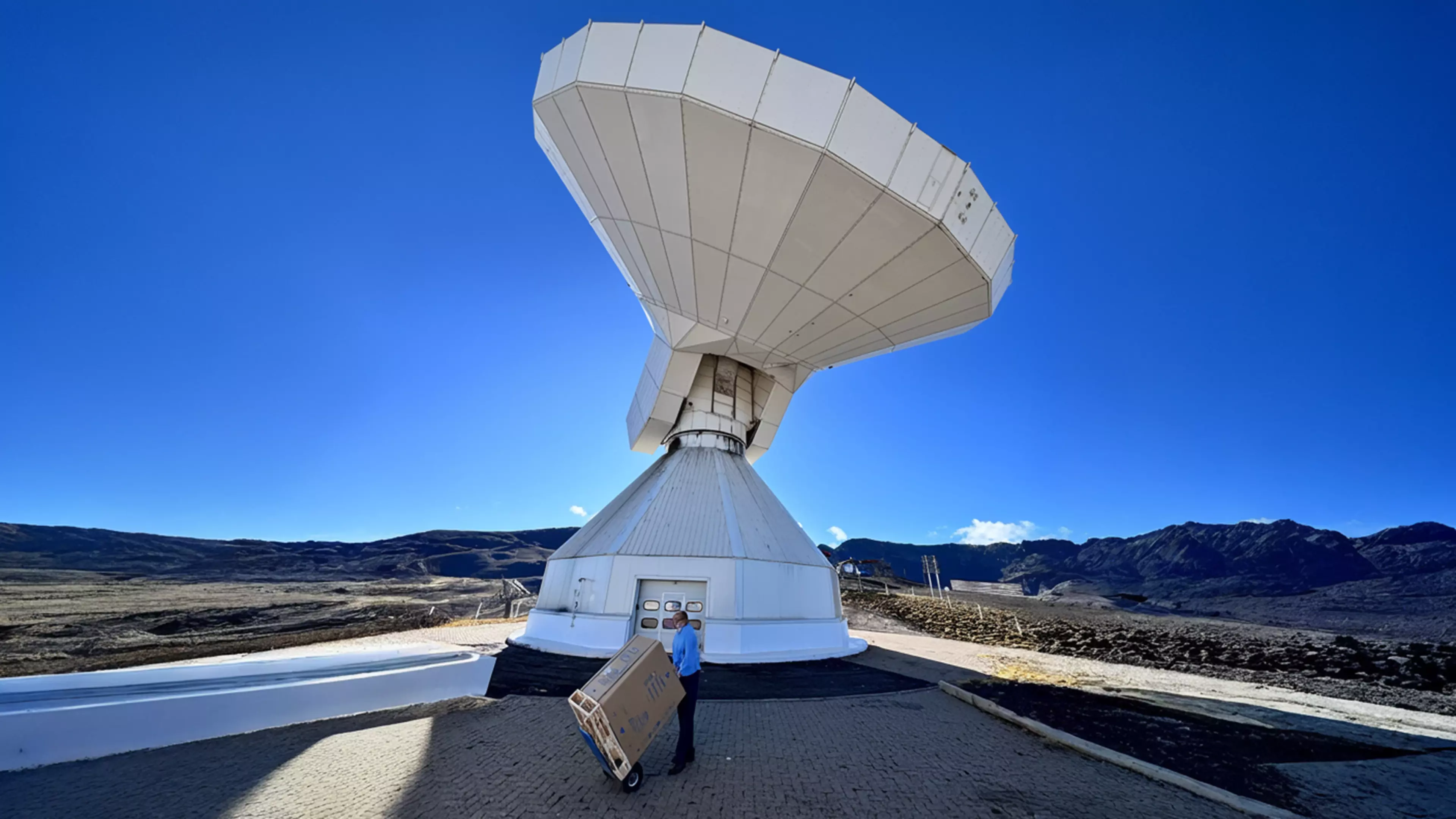 radiotelescopio del Instituto de Radioastronomía Milimétrica (IRAM)