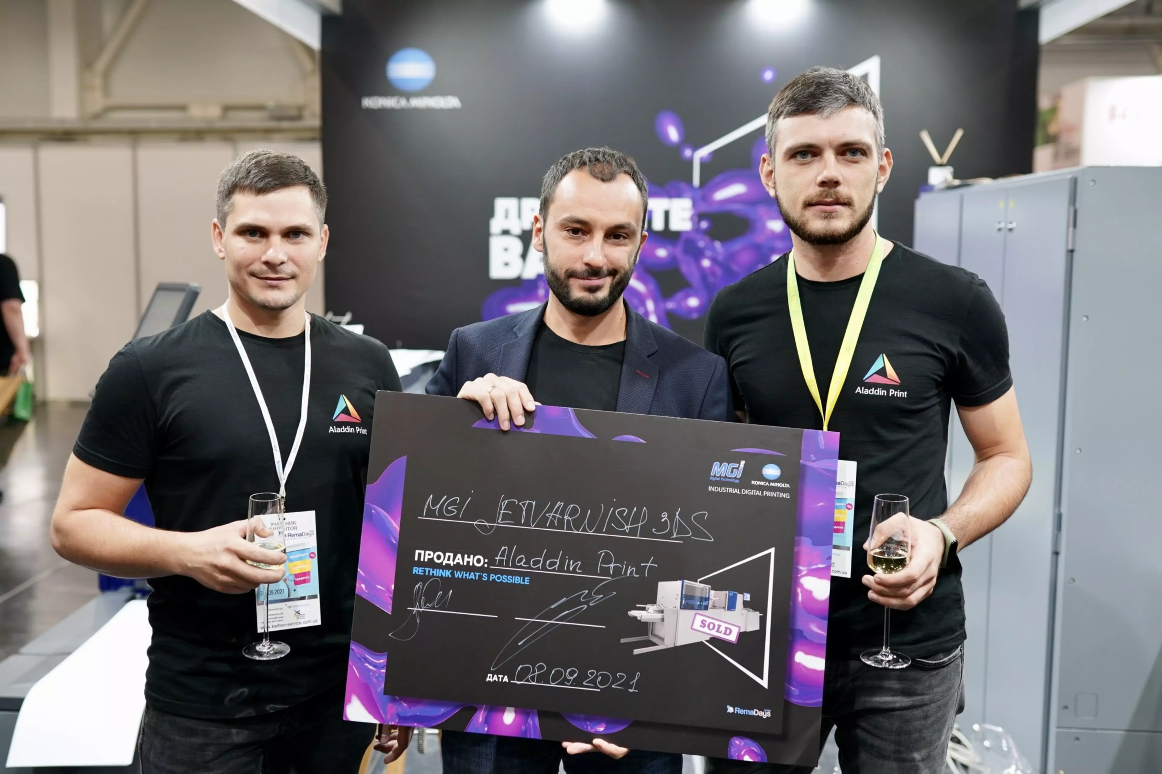 Konica Minolta й Aladdin Print уклали угоду про продаж 4-ї в Україні MGI JETVARNISH 3DS & FOILS на RemaDays Kyiv 2021ImgCarousel1
