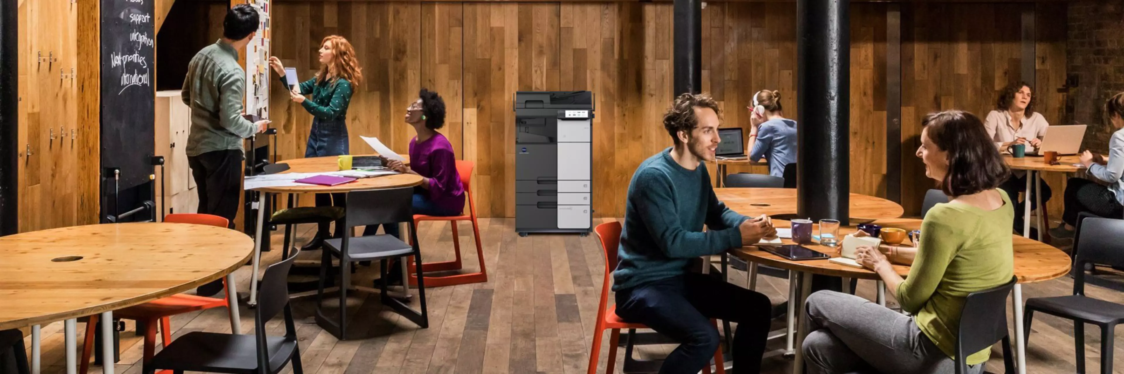 Workplace Hub Pro - die nächste Generation des Workplace Hubs für den intelligent vernetzten Arbeitsplatz.ImgCarousel1