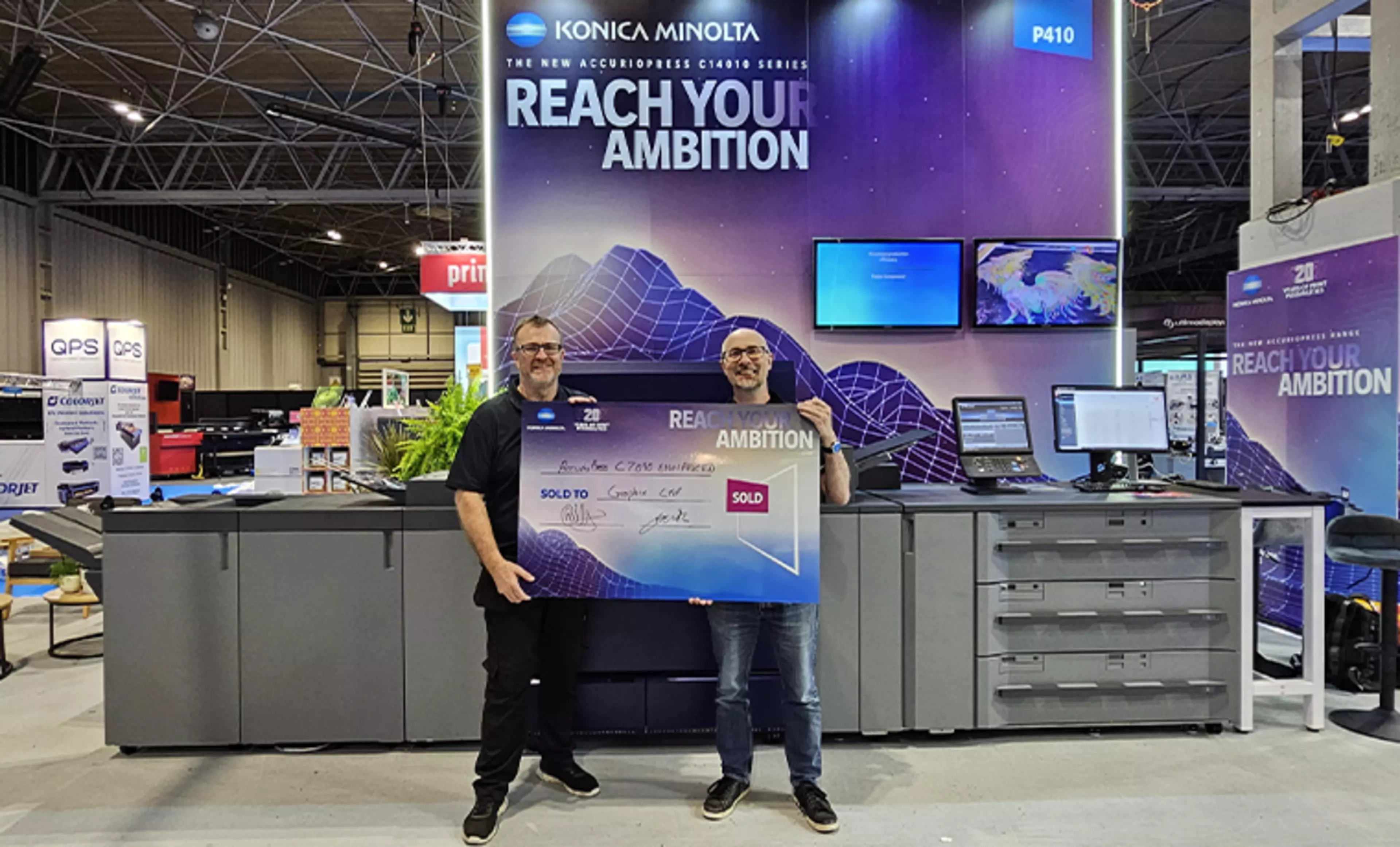 Konica Minolta delivers speed and versatility to Graphix Limited with C7090 ENHANCED 