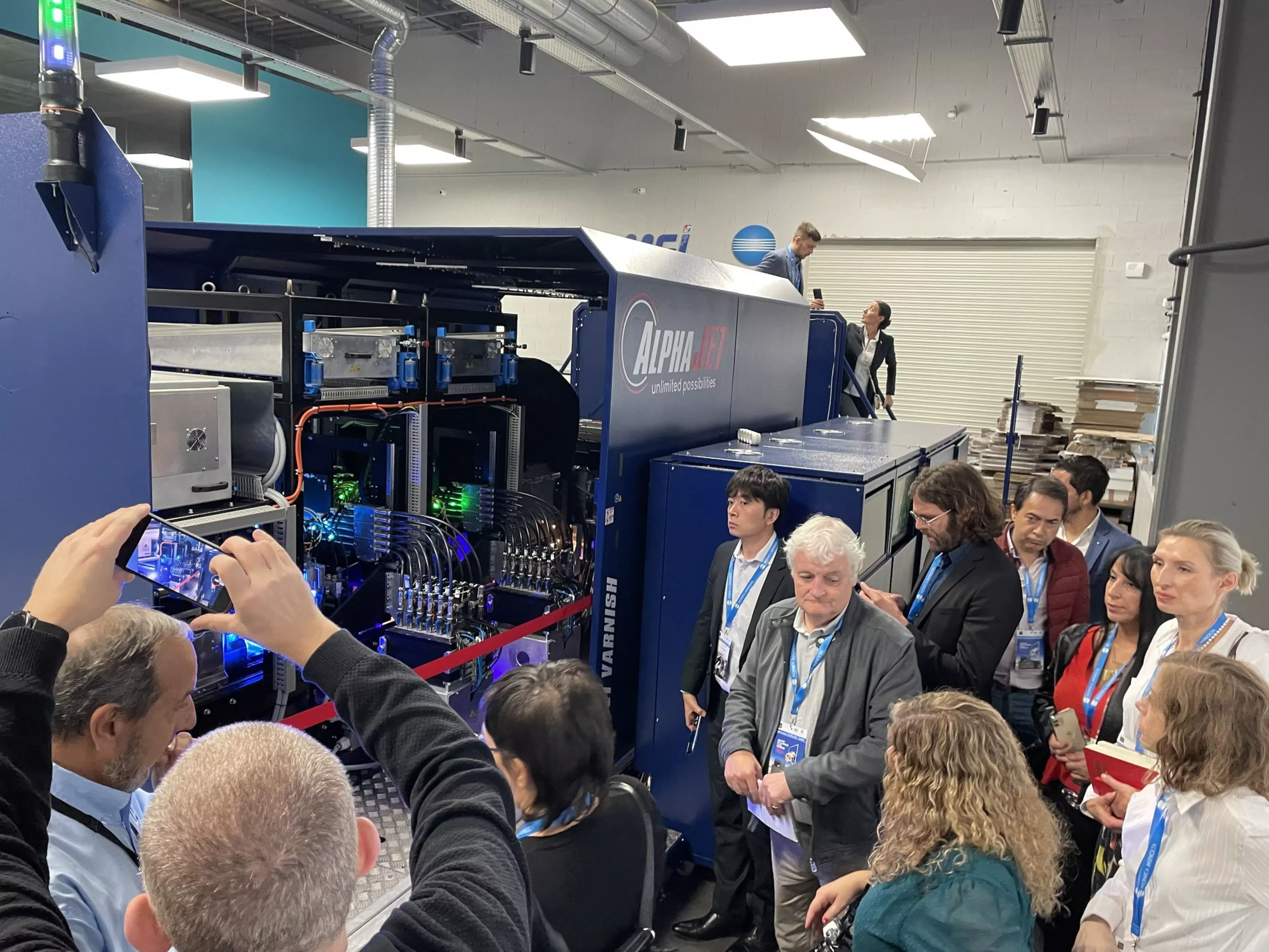 Konica Minolta e MGI Annunciano il lancio globale del sistema di stampa digitale ALPHAJET 4.0 e la sua prima vendita in FranciaImgCarousel7