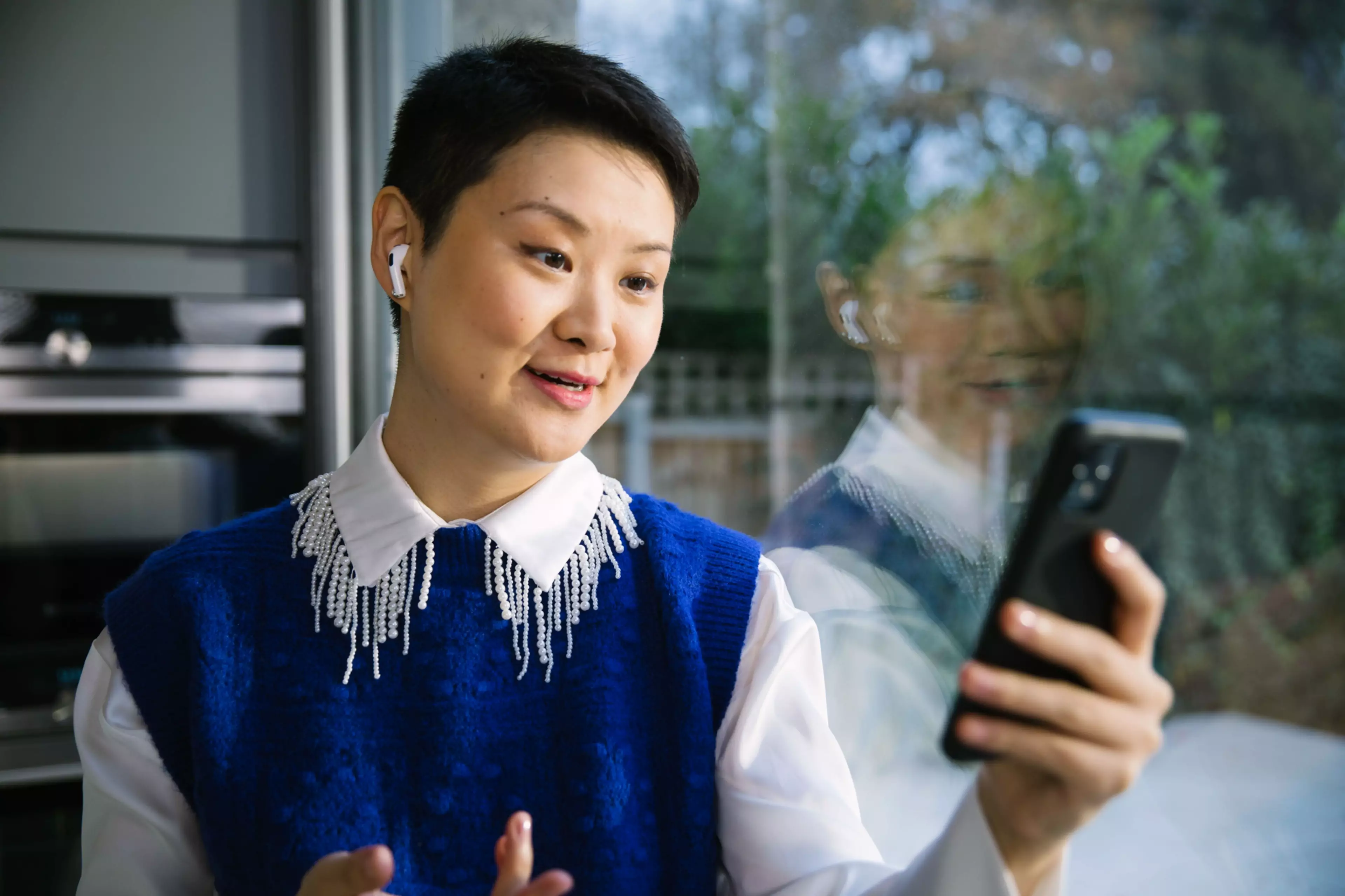 Keep in touch on the go with the Teams mobile app