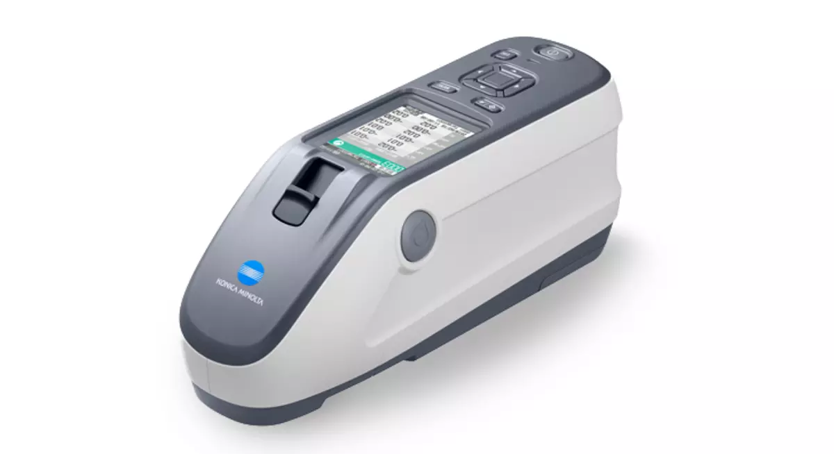 Portable Spectrophotometer CM-23d with sphere geometry