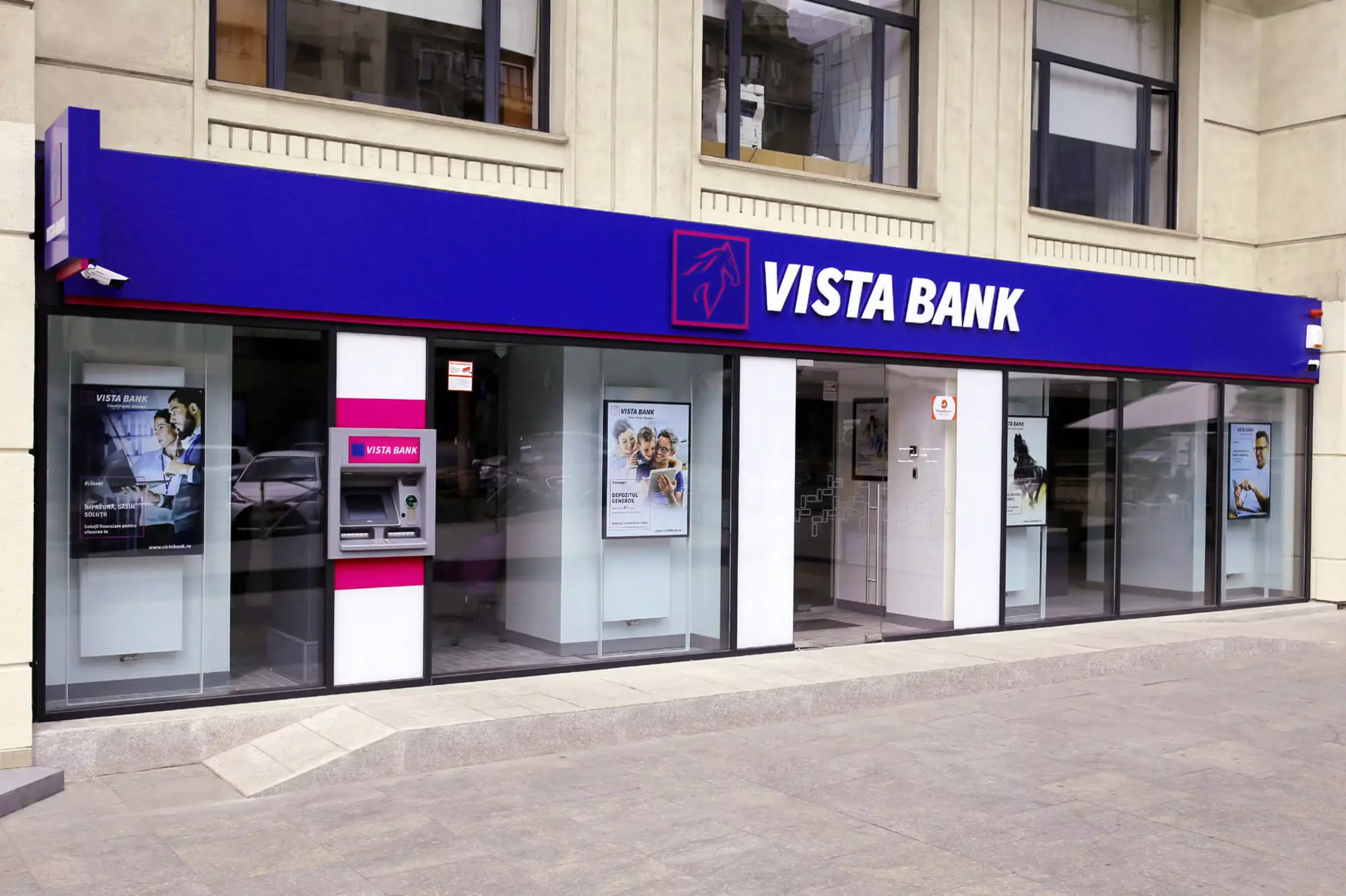 Vista Bank: Secure and efficient document management