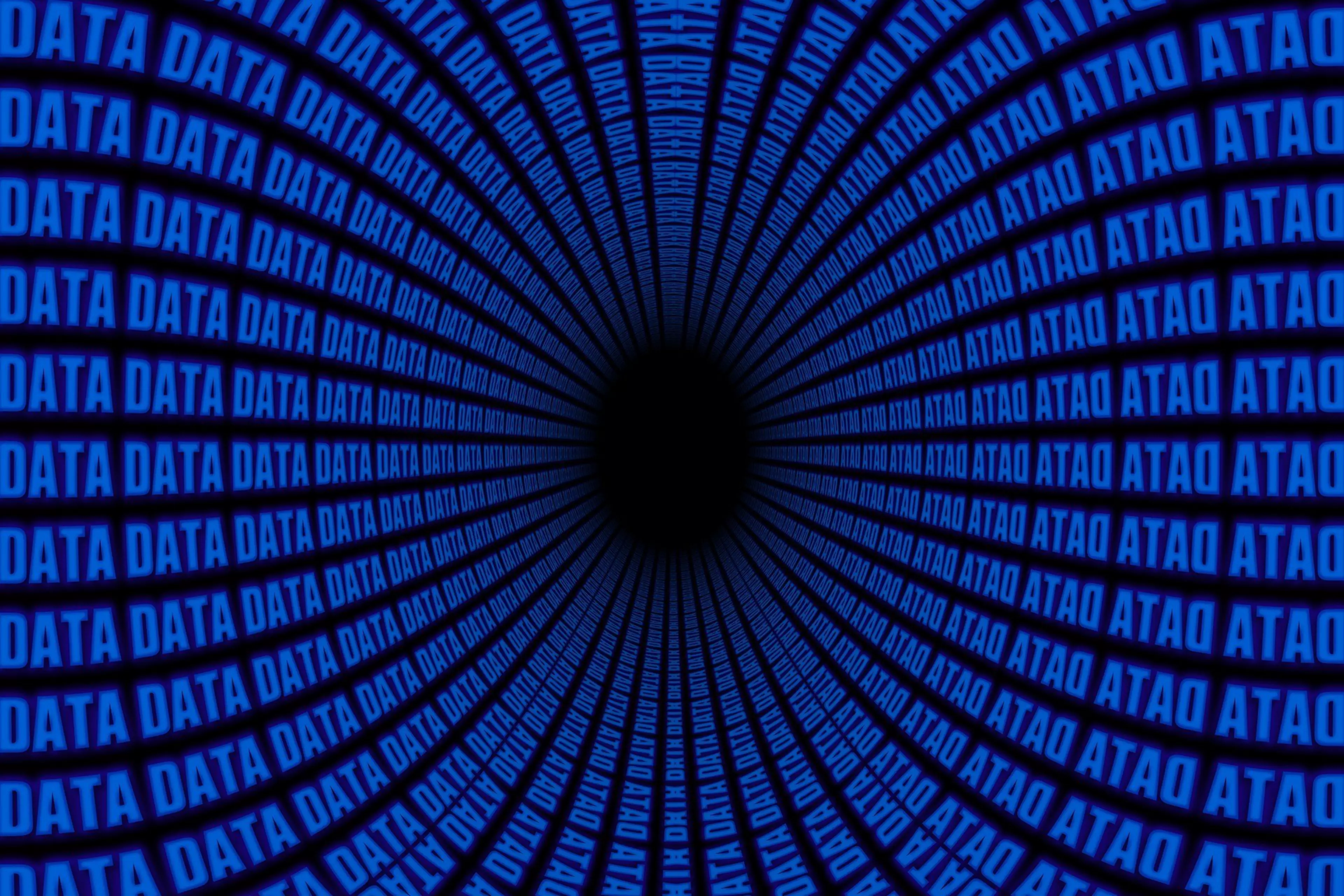 Data-teksti tummalla taustalla 