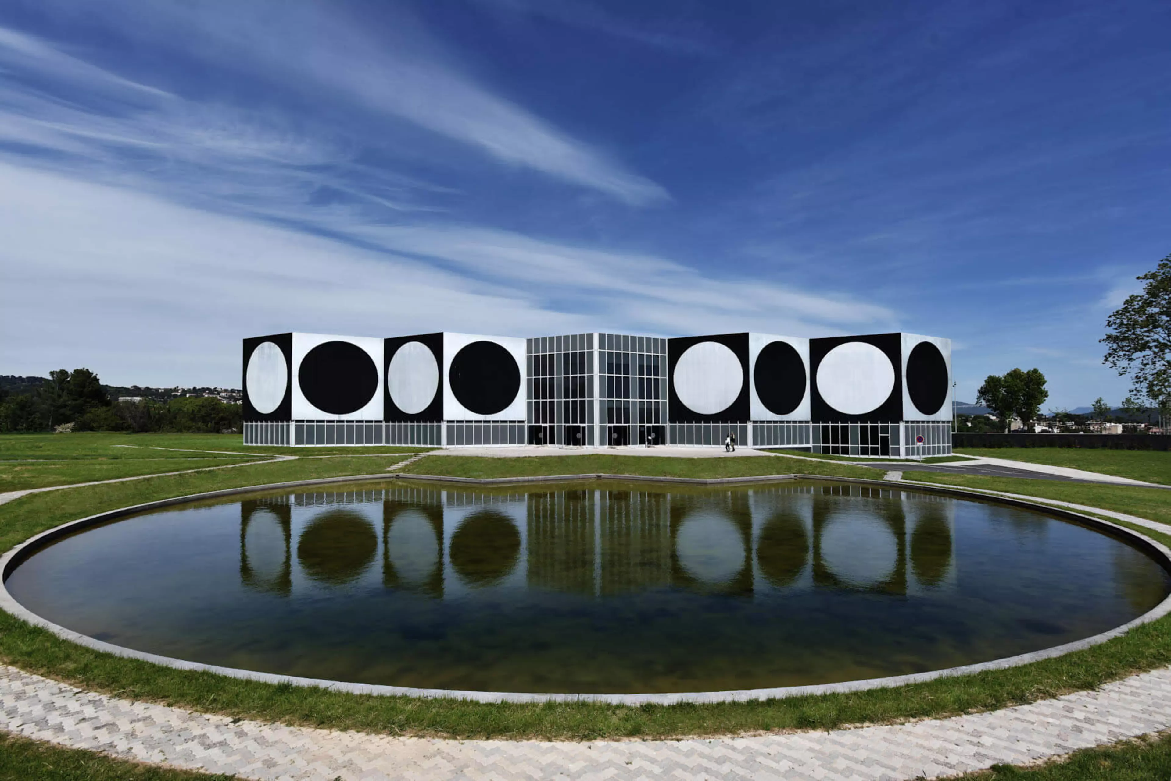 Fondation Vasarely – Cultural Institution: Strong IT foundation for growth​HeroSlider