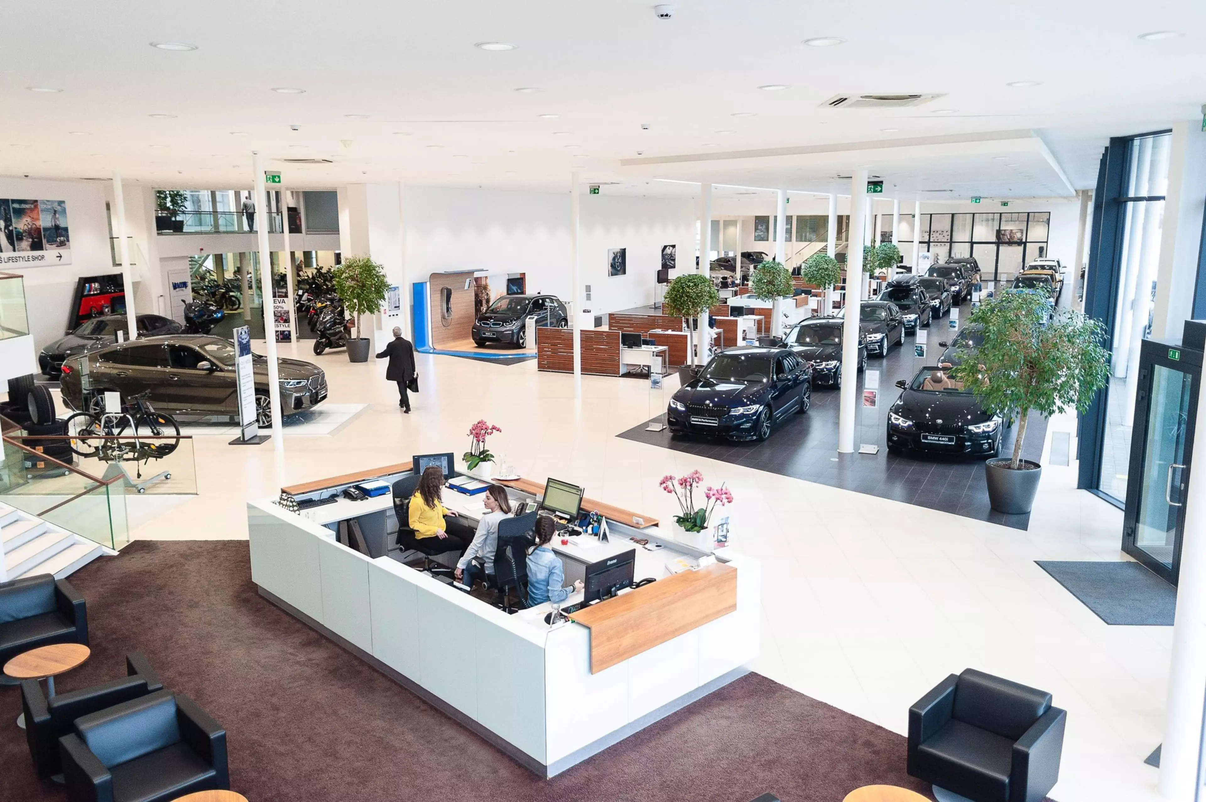 ObrInveltShowroominterier.jpg
