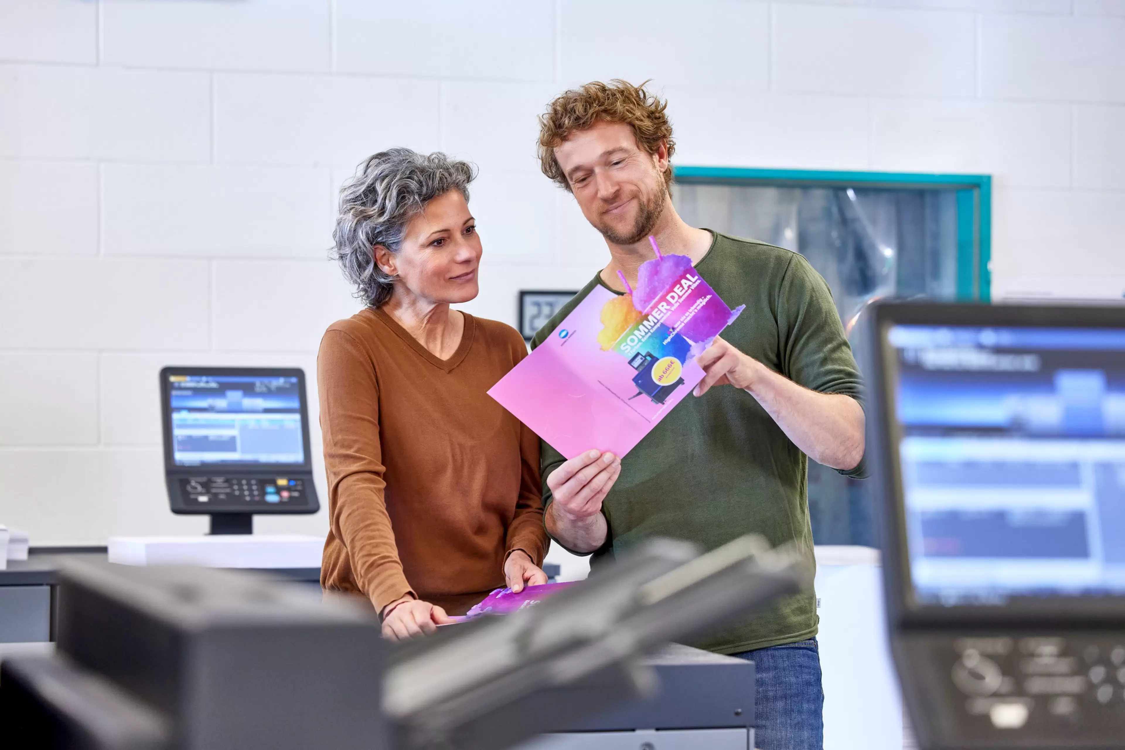 Professional Printing,  PP,  commercial printer,  print sample,  product location picture,  production printing,  production printing environment