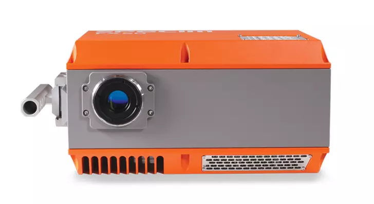 SPECIM FX 50 hyperspectral camera for a line-scan industrial mode in the Medium Wavelength Infrared (MWIR) region of 2.7-5.3 μm (front camera view)